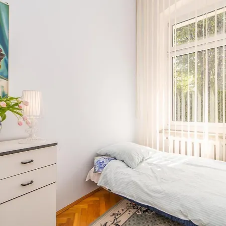 شقة Pod Roza Wiatrow