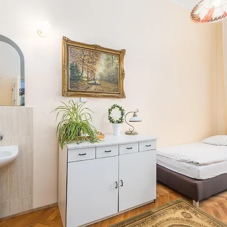 شقة Pod Roza Wiatrow